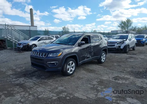 2019 Jeep Compass Latitude 4X4 из США, поврежденный, VIN 3C4NJDBB3KT849487